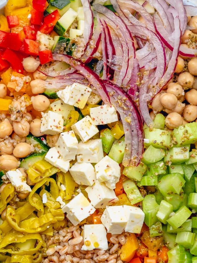 5 Essential Mediterranean Dishes You Have to Try This Weekend